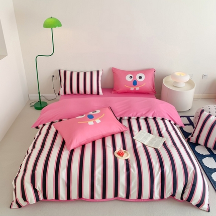 91家纺网 家纺一手货源 找家纺 澳萝拉 2024新款全棉条纹卡通大版四件套 小丑条纹-粉