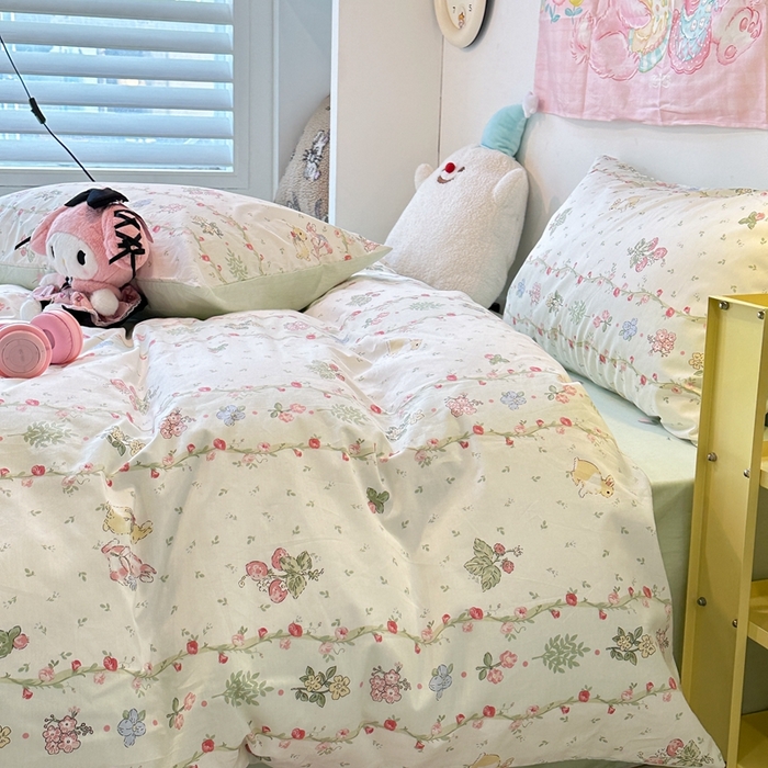 91家纺网 家纺一手货源 找家纺 昔可家纺 2024新款小清新系列全棉四件套 草莓小兔