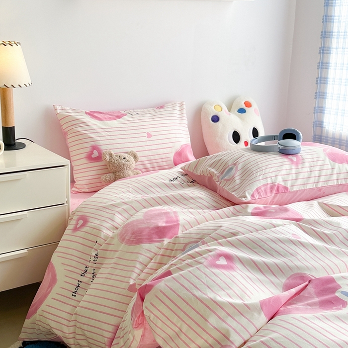 91家纺网 家纺一手货源 找家纺 昔可家纺 2024新款简约风全棉四件套 粉条爱心