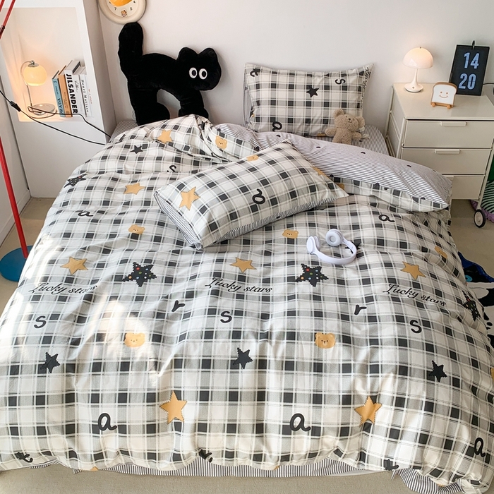 91家纺网 家纺一手货源 找家纺 昔可家纺 2023新款12月卡通全棉四件套 格子小星星