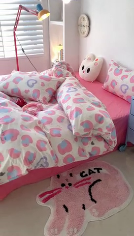 91家纺网 家纺一手货源 找家纺 昔可家纺 2024新款简约风全棉四件套 爱心粉豹纹