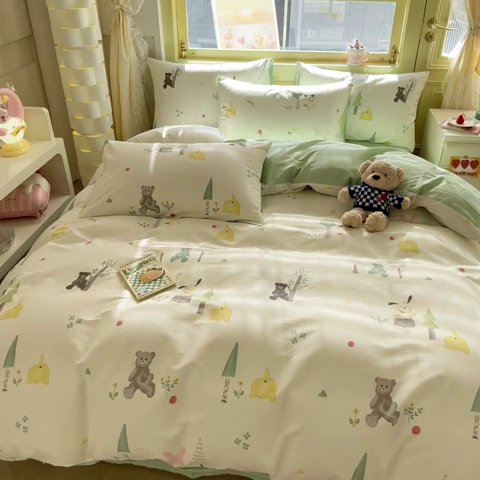 91家纺网 家纺一手货源 找家纺 简宜家居 2025新款40支13070全棉斜纹卡通系列四件套（系列二） 树呆熊