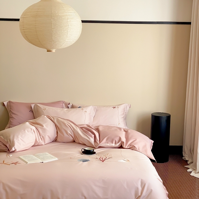 91家纺网 家纺一手货源 找家纺 （总）赫帛 2024新款50s缎纹数码印花长绒棉刺绣四件套-海洋之星