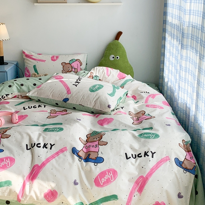 91家纺网 家纺一手货源 找家纺 昔可家纺 2023新款12月卡通全棉四件套 滑板熊