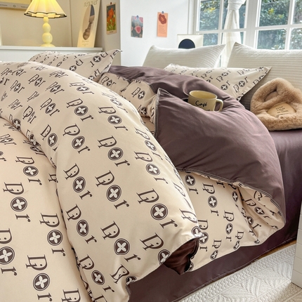 91家纺网 家纺一手货源 找家纺 （总）典雅家纺 爆款新花色印花植物羊绒四件套磨毛四件套学生季