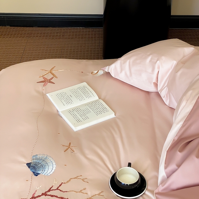 91家纺网 家纺一手货源 找家纺 （总）赫帛 2024新款50s缎纹数码印花长绒棉刺绣四件套-海洋之星