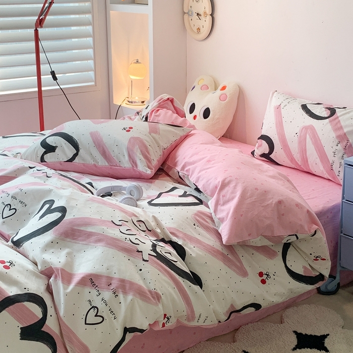 91家纺网 家纺一手货源 找家纺 昔可家纺 2024新款简约风全棉四件套 潮酷黑爱心