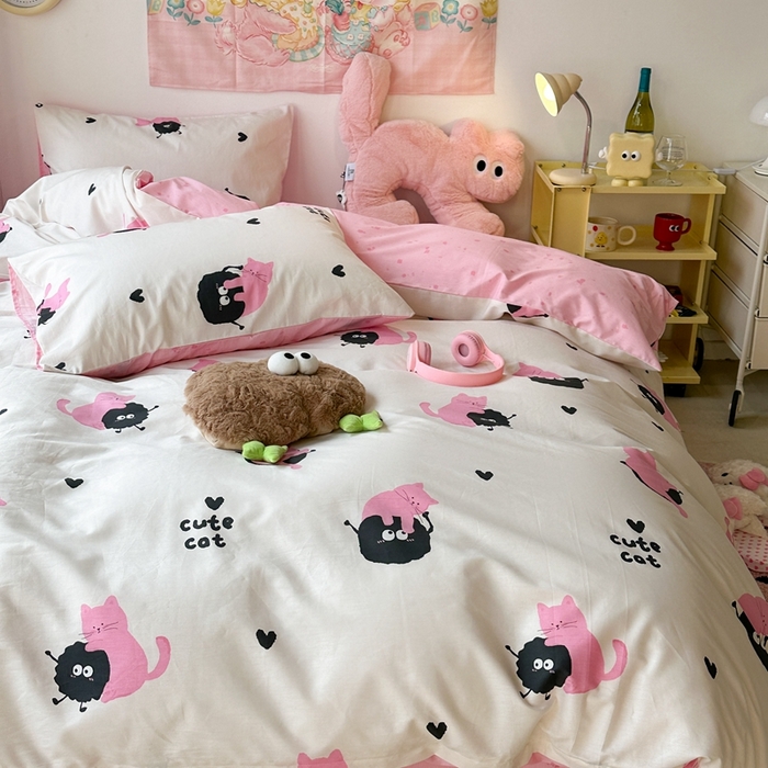 91家纺网 家纺一手货源 找家纺 昔可家纺 2024新款潮趣卡通系列全棉四件套 煤球猫猫