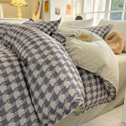 91家纺网 家纺一手货源 找家纺 （总）典雅家纺 爆款新花色印花植物羊绒四件套磨毛四件套学生季