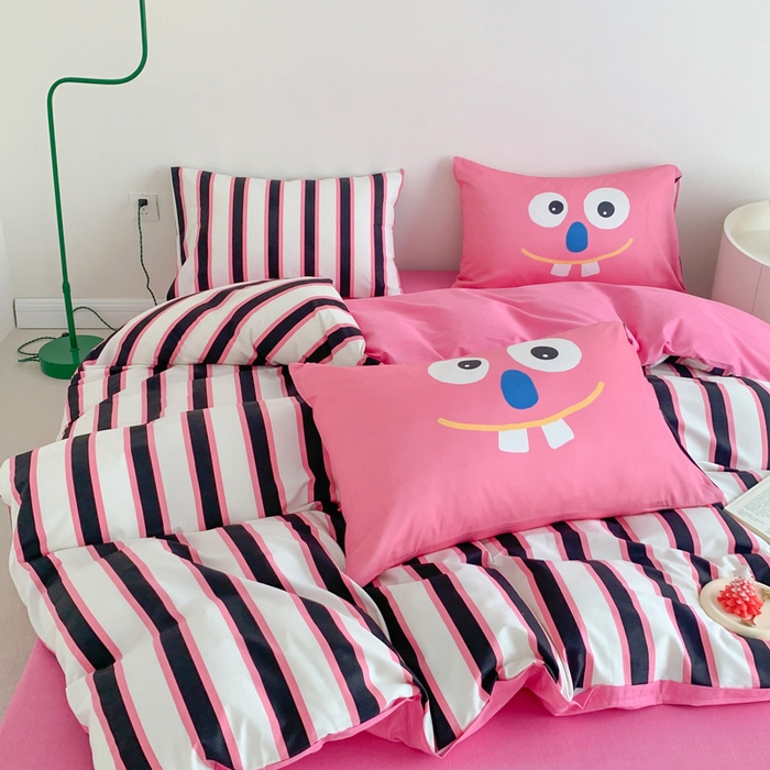 91家纺网 家纺一手货源 找家纺 澳萝拉 2024新款全棉条纹卡通大版四件套 小丑条纹-粉