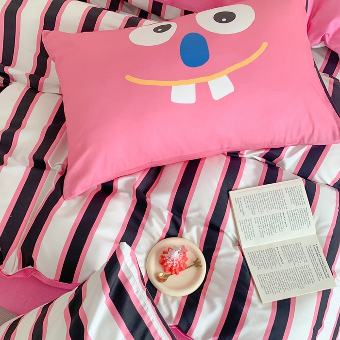 91家纺网 家纺一手货源 找家纺 澳萝拉 2024新款全棉条纹卡通大版四件套 小丑条纹-粉