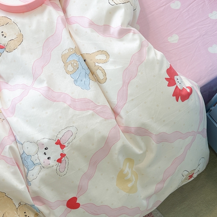 91家纺网 家纺一手货源 找家纺 昔可家纺 2024新款小清新系列全棉四件套 粉菱格小萌物