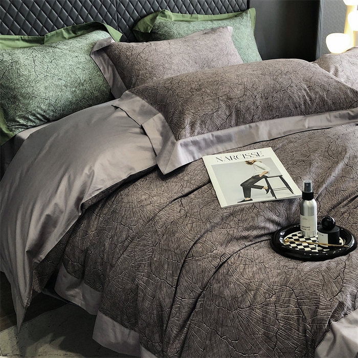 91家纺网 家纺一手货源 找家纺 鹿班家居 2024新款100支长绒棉数码印花四件套-劳拉（标准会员-20 ） 劳拉-云灰色