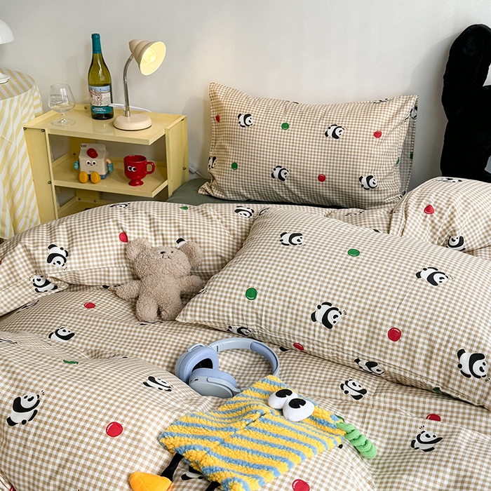 91家纺网 家纺一手货源 找家纺 昔可家纺 2024新款全棉萌趣卡通印花系列四件套 苹果熊猫