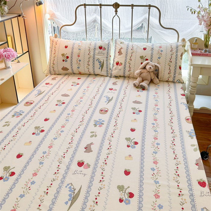 91家纺网 家纺一手货源 找家纺 名兮家居 2024新款卡通风系列全棉四件套 草莓兔兔