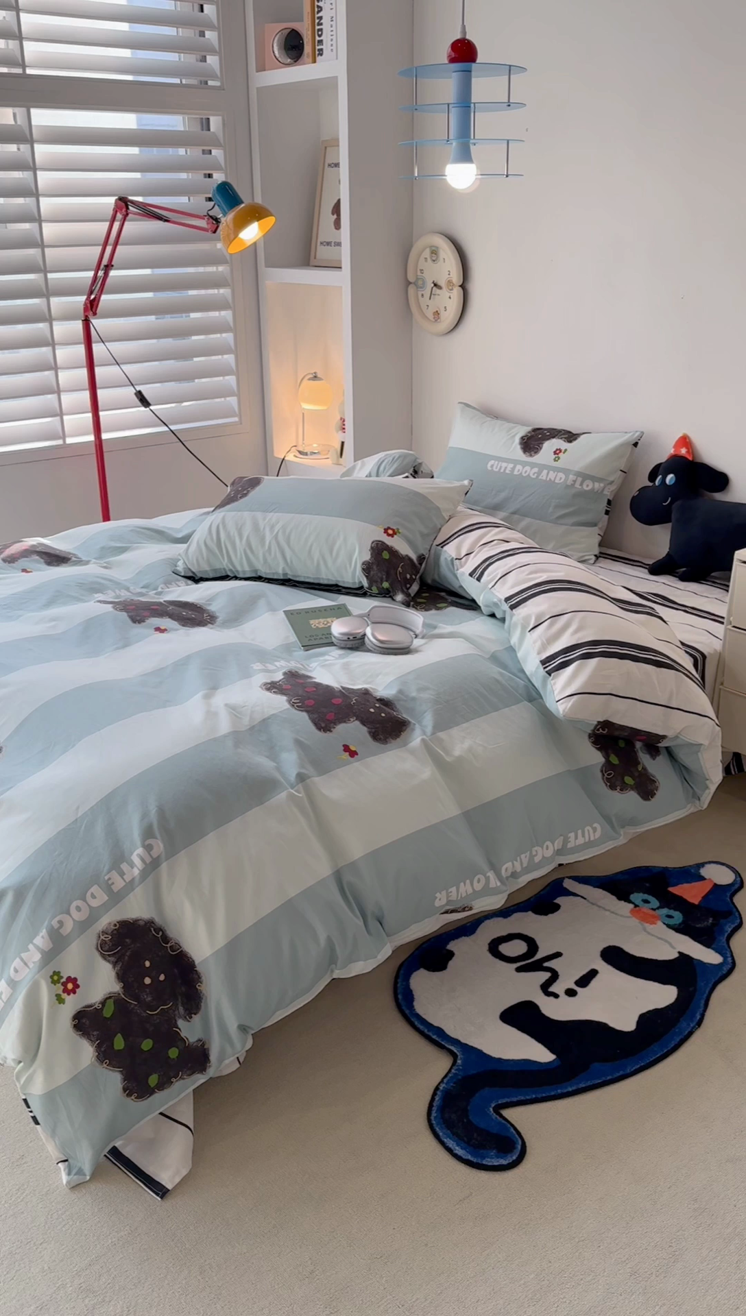 91家纺网 家纺一手货源 找家纺 昔可家纺 2024新款全棉萌趣卡通印花系列四件套 蓝条黑狗