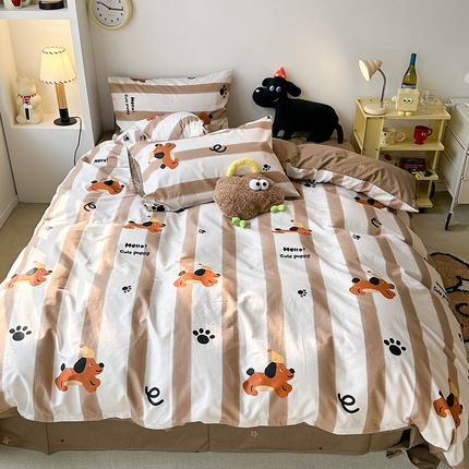 昔可家纺 2024新款全棉萌趣卡通印花系列四件套 咖条狗狗