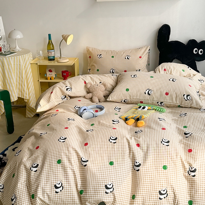 91家纺网 家纺一手货源 找家纺 昔可家纺 2024新款全棉萌趣卡通印花系列四件套 苹果熊猫