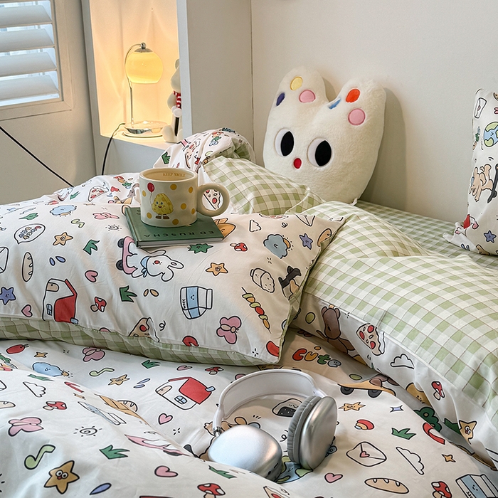 91家纺网 家纺一手货源 找家纺 昔可家纺 2024新款全棉萌趣卡通印花系列四件套 动物小屋