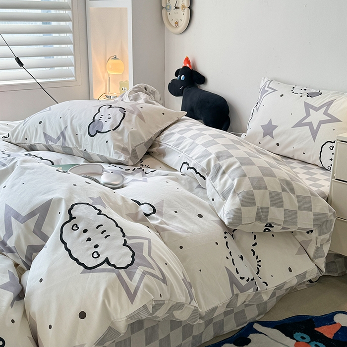 91家纺网 家纺一手货源 找家纺 昔可家纺 2024新款全棉萌趣卡通印花系列四件套 星星斑点狗