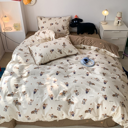 91家纺网 家纺一手货源 找家纺 昔可家纺 2024新款全棉萌趣卡通印花系列四件套 松果小松鼠