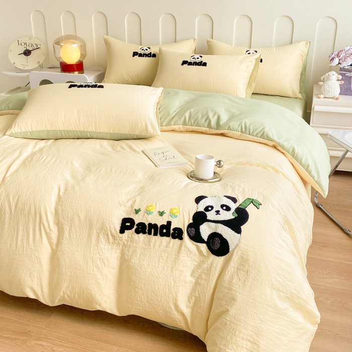 91家纺网 家纺一手货源 找家纺 优迈 2024新款超柔磨毛水洗棉毛巾绣四件套系列（专版） 熊猫