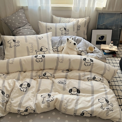 91家纺网 家纺一手货源 找家纺 六巷胡同 2024新款全棉INS风软萌卡通四件套AB版第二系 呆呆犬