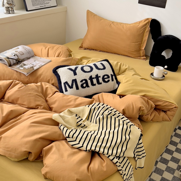 91家纺网 家纺一手货源 找家纺 恩泽家纺 2026新款全棉13372纯色双拼系列四件套 红驼+卡其