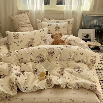 91家纺网 家纺一手货源 找家纺 六巷胡同 2024新款全棉INS风软萌卡通四件套AB版第二系 月亮小熊