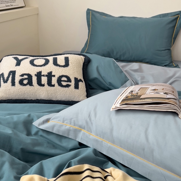 91家纺网 家纺一手货源 找家纺 恩泽家纺 2024新款全棉13372纯色双拼系列四件套 宝蓝+月白兰