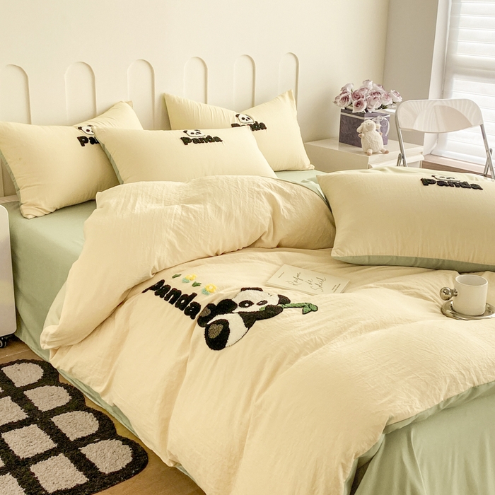 91家纺网 家纺一手货源 找家纺 优迈 2024新款超柔磨毛水洗棉毛巾绣四件套系列（专版） 熊猫