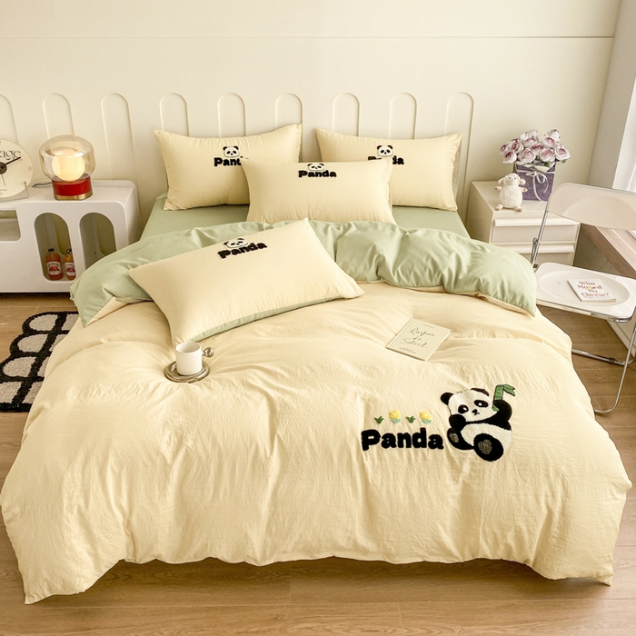 91家纺网 家纺一手货源 找家纺 优迈 2024新款超柔磨毛水洗棉毛巾绣四件套系列（专版） 熊猫