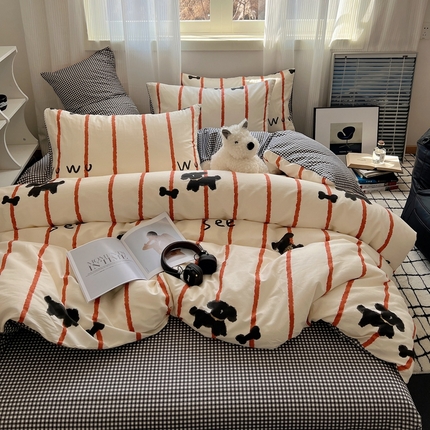 91家纺网 家纺一手货源 找家纺 六巷胡同 2024新款全棉INS风软萌卡通四件套AB版第二系 小黑犬