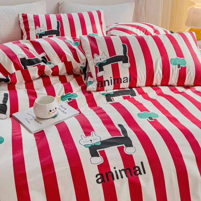 91家纺网 家纺一手货源 找家纺 感遇家纺 2024春夏新品全棉卡通印花四件套-第一批 红条夜猫