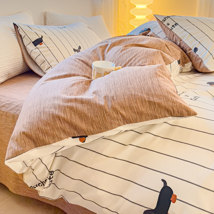 91家纺网 家纺一手货源 找家纺 感遇家纺 2024春夏新品全棉卡通印花四件套-第一批 腊肠犬