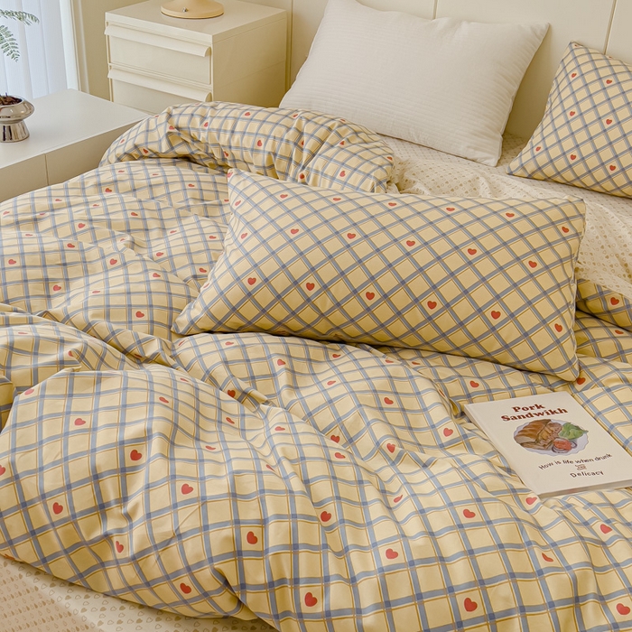 91家纺网 家纺一手货源 找家纺 感遇家纺 2024春夏新品全棉卡通印花四件套-第二批 爱心格子