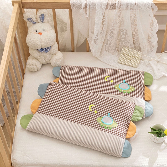 91家纺网 家纺一手货源 找家纺 织布人 2024新款荞麦枕全棉水洗棉彩虹边贴布绣儿童学生枕头枕套+枕芯 彩虹边荞麦枕-飞碟30*50cm