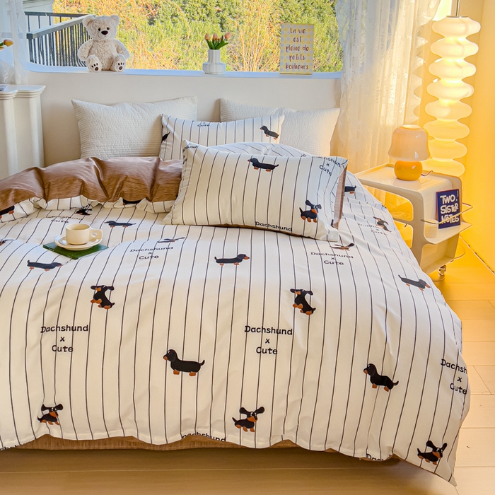 91家纺网 家纺一手货源 找家纺 感遇家纺 2024春夏新品全棉卡通印花四件套-第一批 腊肠犬