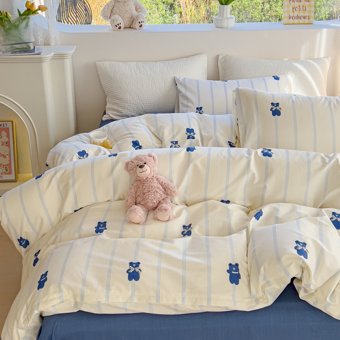 91家纺网 家纺一手货源 找家纺 感遇家纺 2024春夏新品全棉卡通印花四件套-第一批 简约小熊