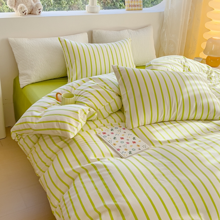 91家纺网 家纺一手货源 找家纺 感遇家纺 2024春夏新品全棉卡通印花四件套-第一批 抹茶条纹