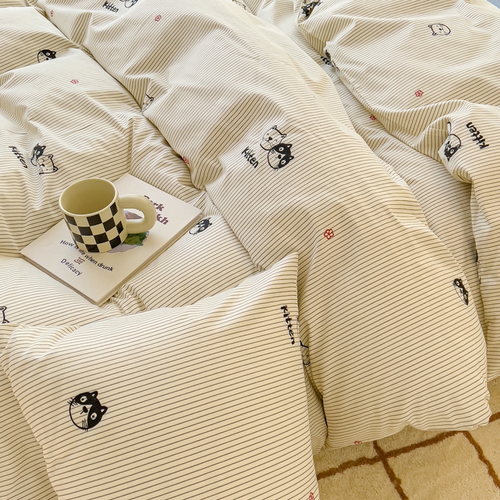 91家纺网 家纺一手货源 找家纺 感遇家纺 2024春夏新品全棉卡通印花四件套-第二批 黑白猫咪