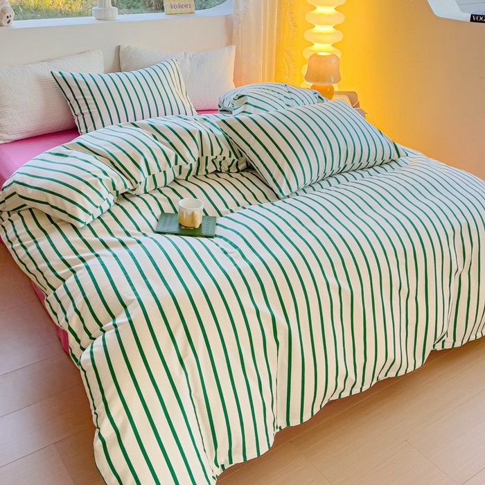 91家纺网 家纺一手货源 找家纺 感遇家纺 2024春夏新品全棉卡通印花四件套-第一批 墨绿条纹