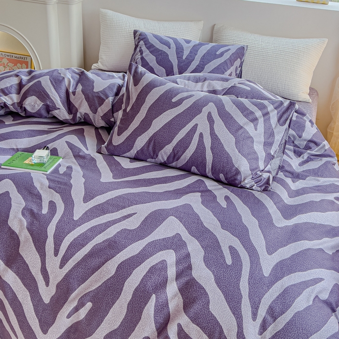 91家纺网 家纺一手货源 找家纺 感遇家纺 2024春夏新品全棉卡通印花四件套-第一批 豹纹紫