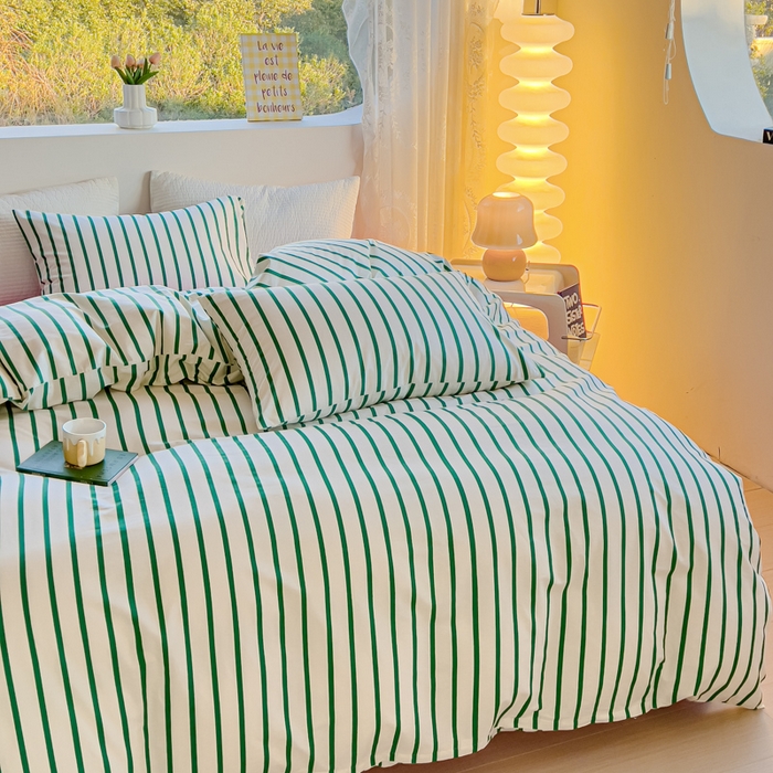 91家纺网 家纺一手货源 找家纺 感遇家纺 2024春夏新品全棉卡通印花四件套-第一批 墨绿条纹