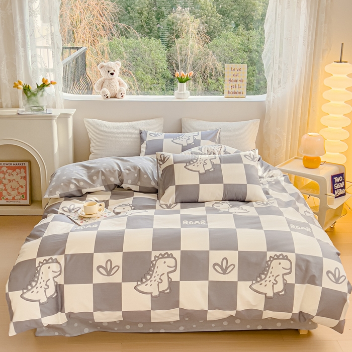 91家纺网 家纺一手货源 找家纺 感遇家纺 2024春夏新品全棉卡通印花四件套-第一批 格子恐龙