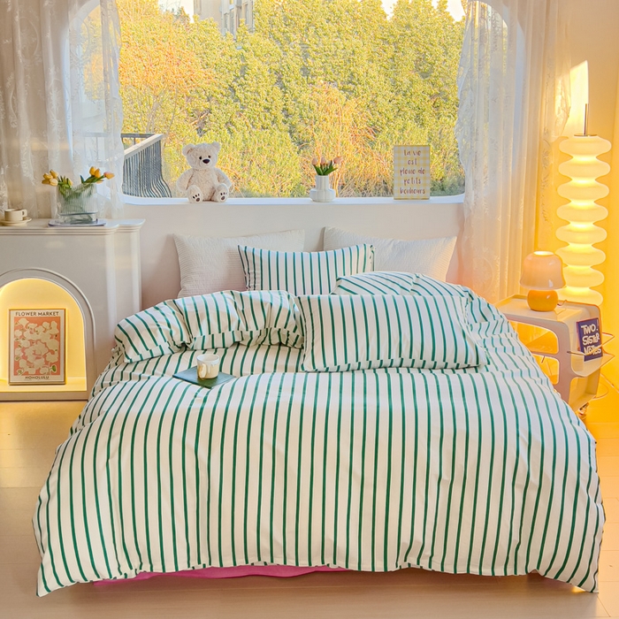 91家纺网 家纺一手货源 找家纺 感遇家纺 2024春夏新品全棉卡通印花四件套-第一批 墨绿条纹