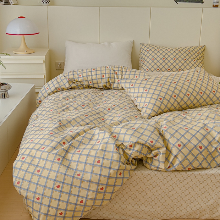 91家纺网 家纺一手货源 找家纺 感遇家纺 2024春夏新品全棉卡通印花四件套-第二批 爱心格子