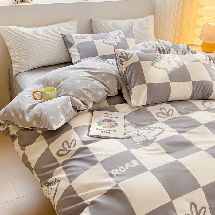 91家纺网 家纺一手货源 找家纺 感遇家纺 2024春夏新品全棉卡通印花四件套-第一批 格子恐龙