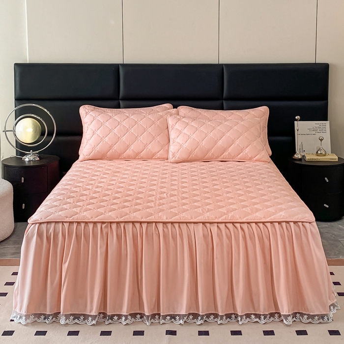 91家纺网 家纺一手货源 找家纺 笠裙家纺 2024新款A类原棉夹大豆棉加厚刺绣四叶草款系列床裙 四叶草-淡粉