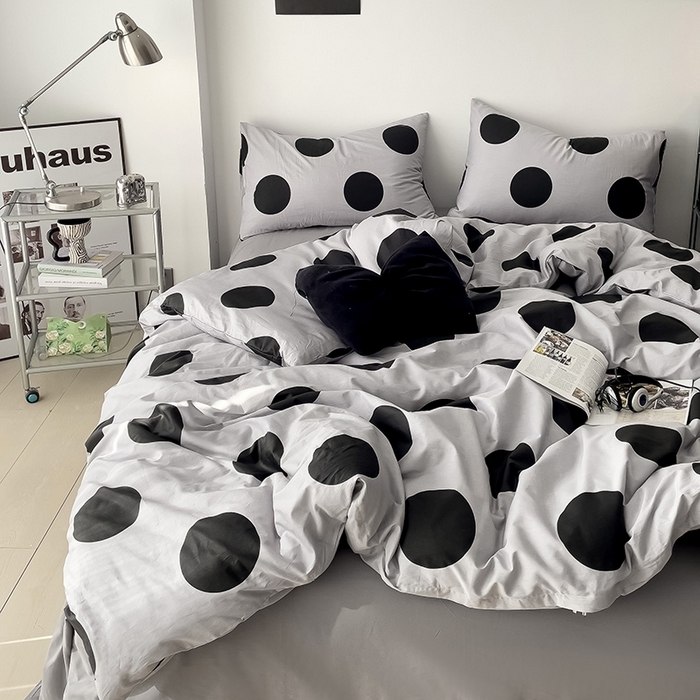 91家纺网 家纺一手货源 找家纺 梦家居 2024新款春季新品北欧简约风四件套 黑灰波点